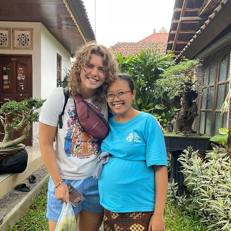 Raditya Homestay Mambal ภายนอก รูปภาพ