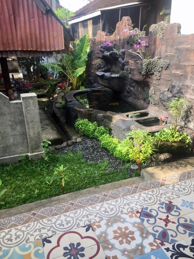 Raditya Homestay Mambal ภายนอก รูปภาพ